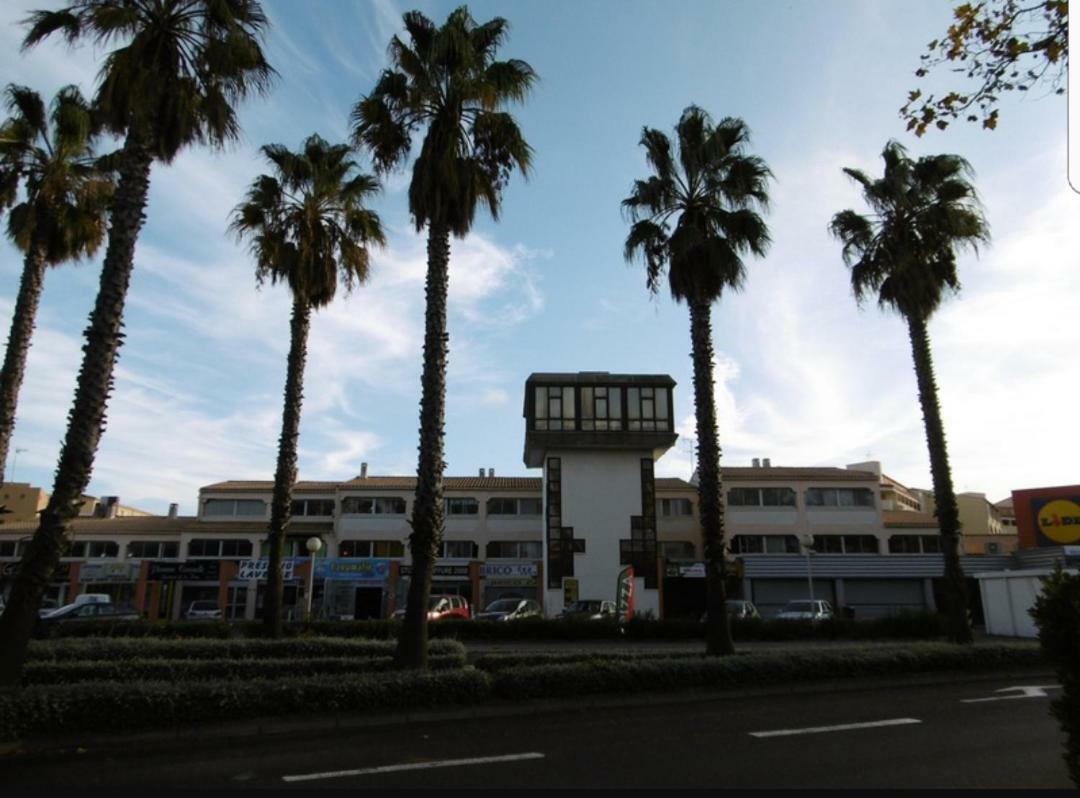 Black Loft Agde Exteriér fotografie